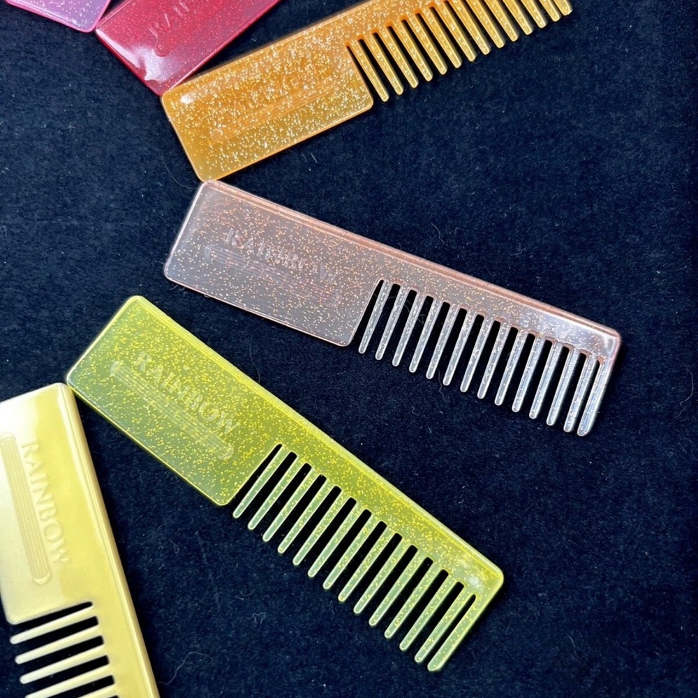 MGA Rainbow High Doll Accessory Lot Of 13 Rainbow Multicolor Glitter Combs - Picture 4 of 10